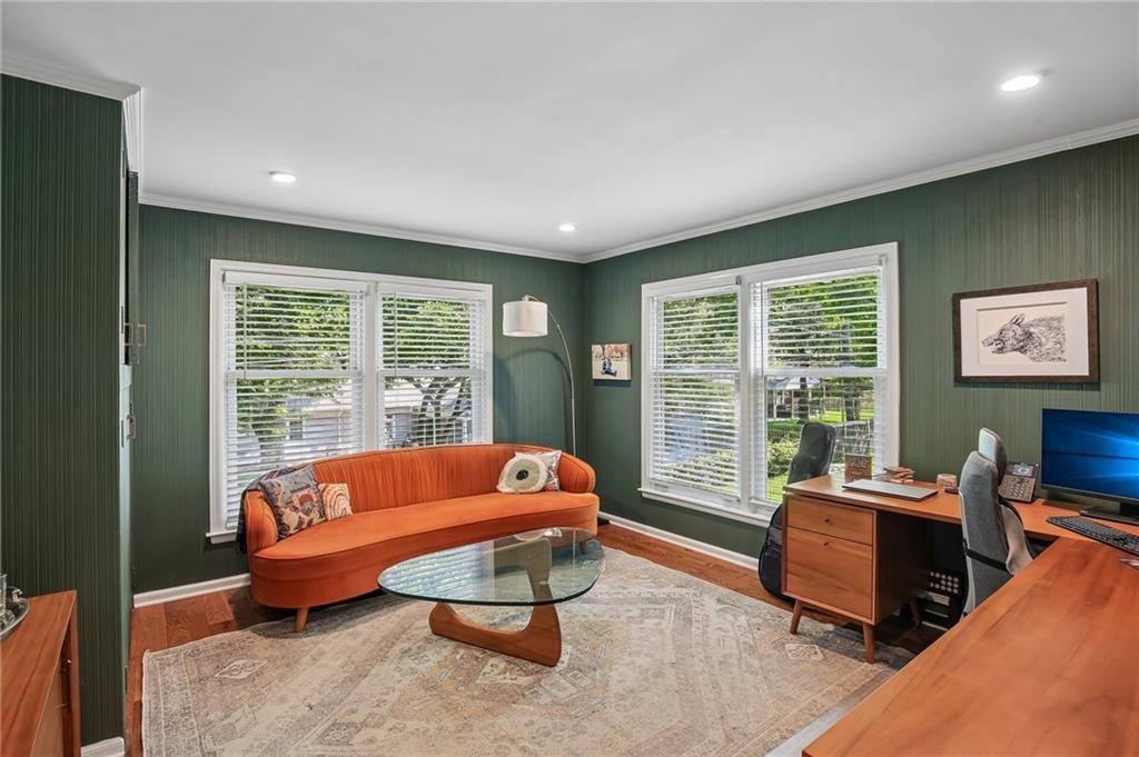 1210 Romany Road — photo 15