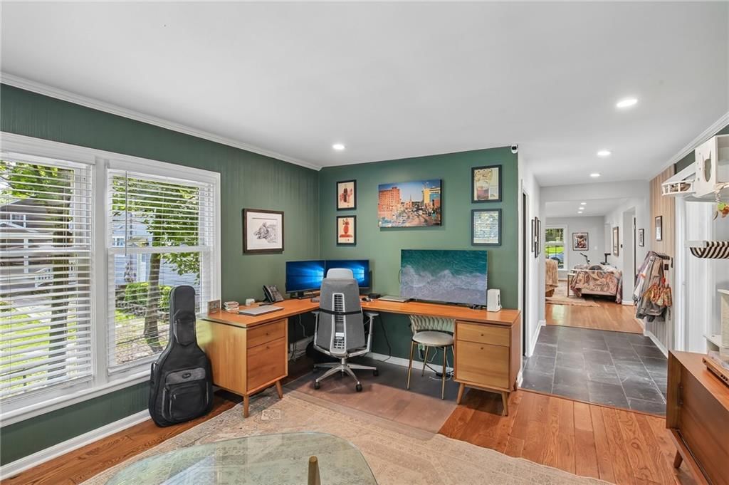 1210 Romany Road — photo 19