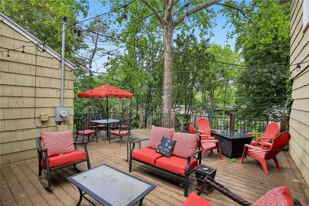 1210 Romany Road — photo 40