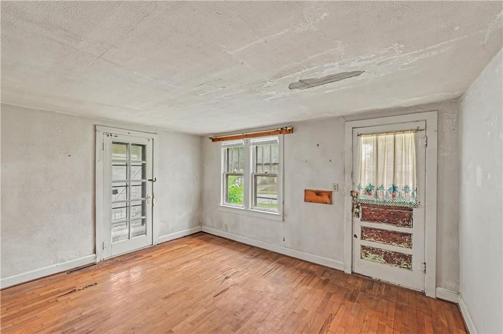 1129 S Dodgion Avenue — photo 4