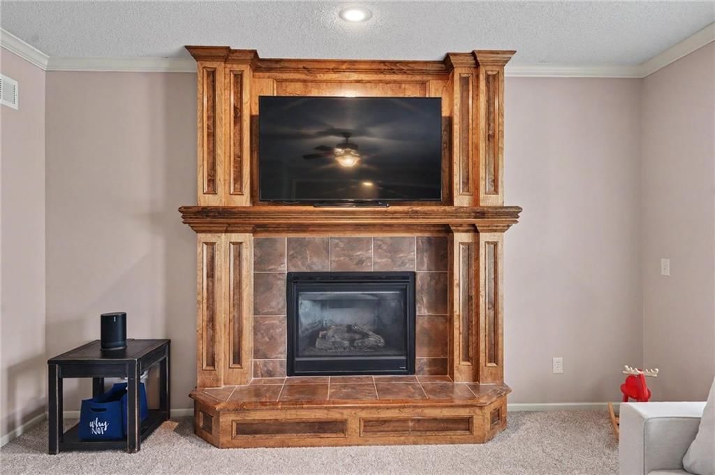 10208 Theden Circle — photo 8