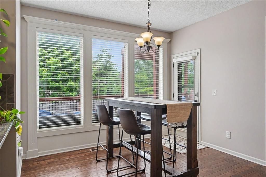 10208 Theden Circle — photo 16