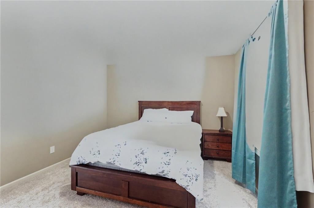 10208 Theden Circle — photo 22