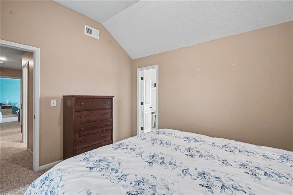 10208 Theden Circle — photo 23