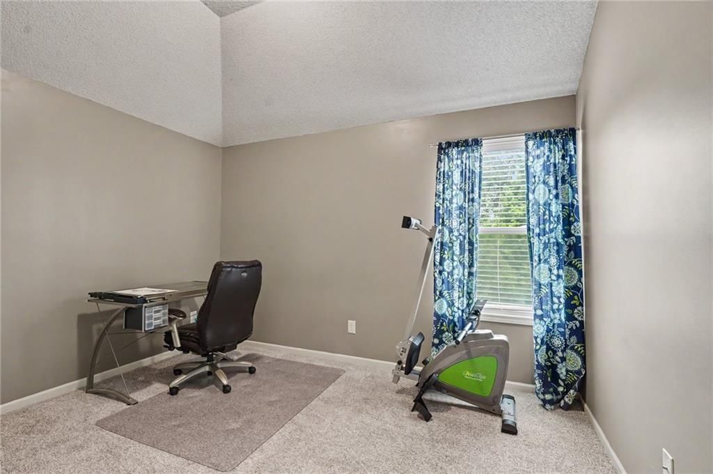 10208 Theden Circle — photo 26