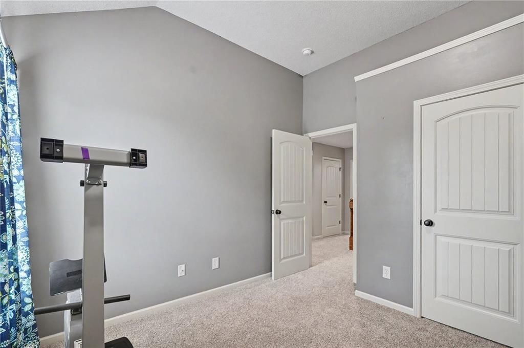 10208 Theden Circle — photo 27