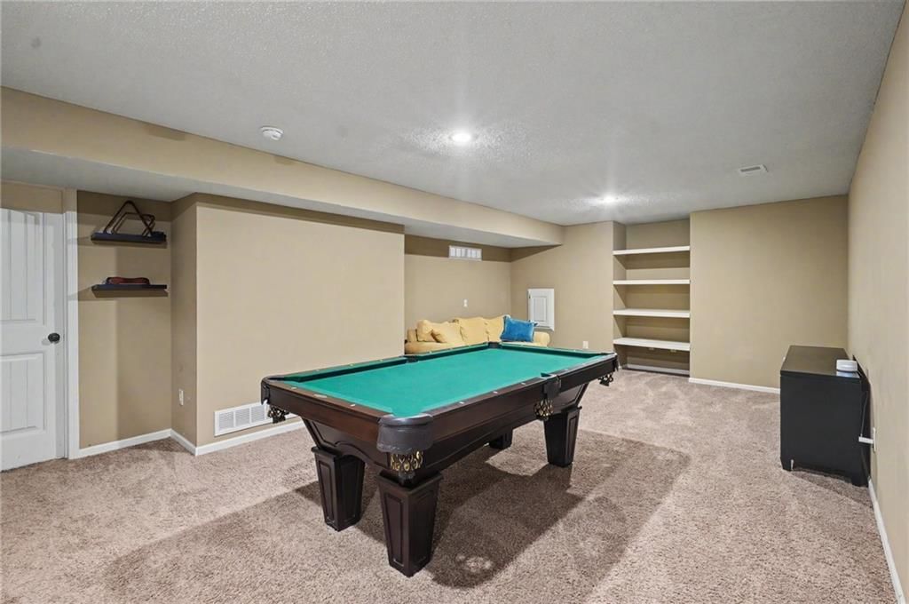 10208 Theden Circle — photo 38