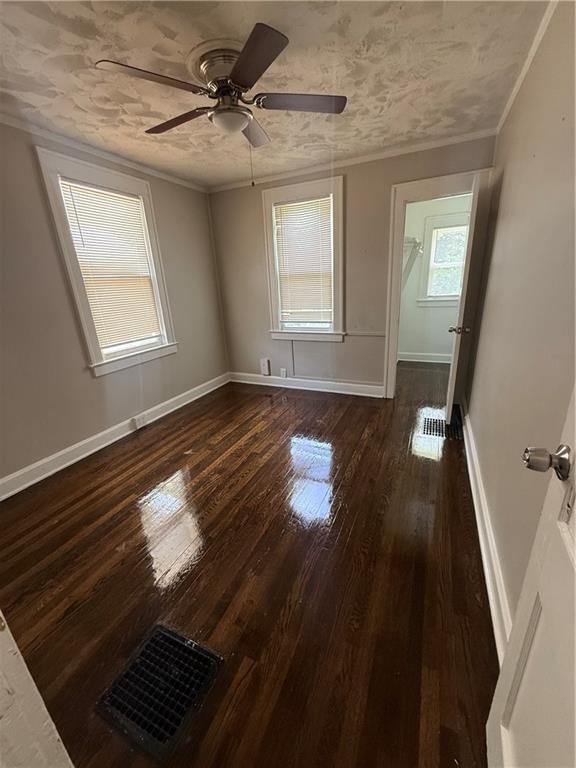 3915 Norton Avenue — photo 15