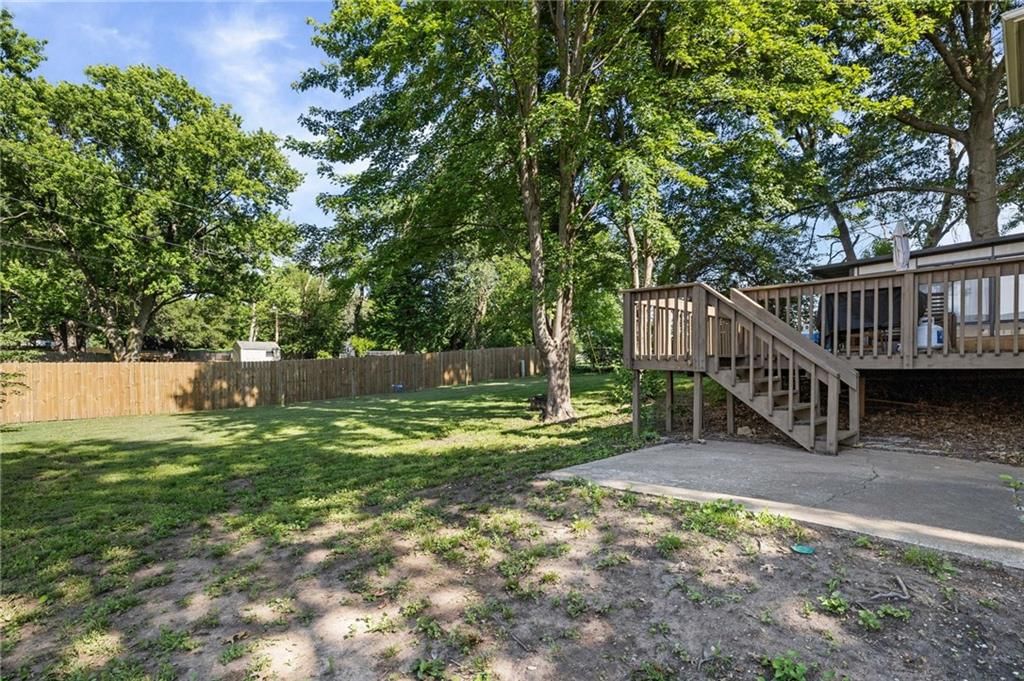 1000 N Woodland Street — photo 19