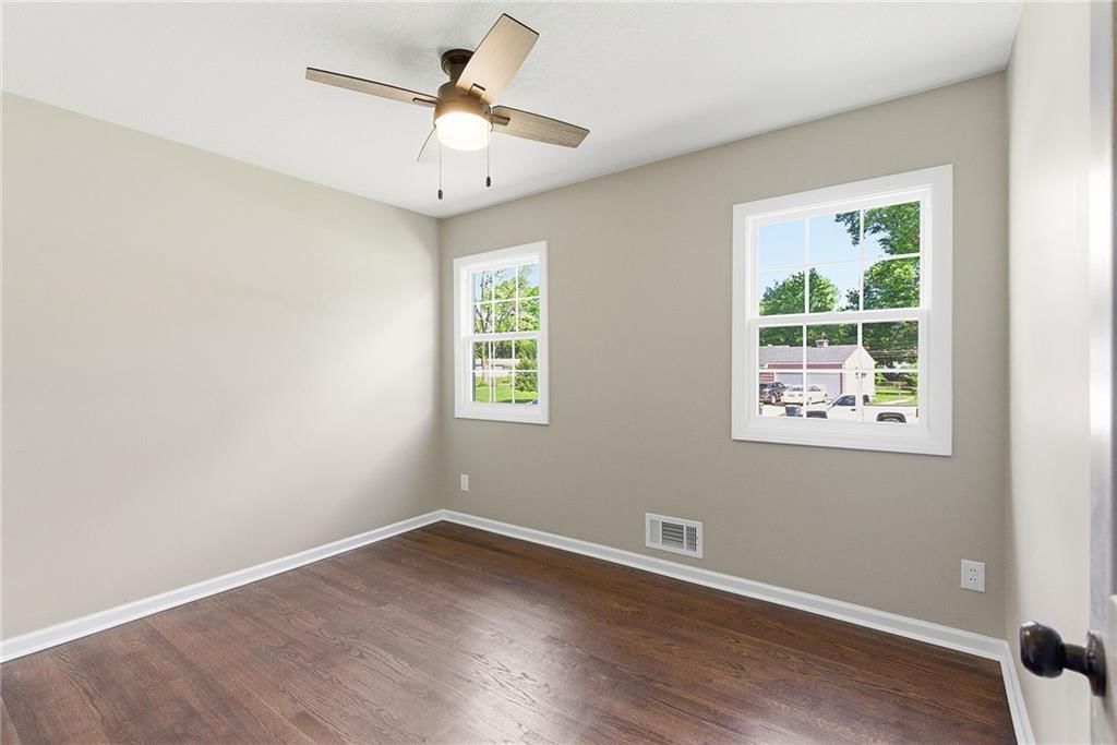 9939 Campbell Street — photo 20