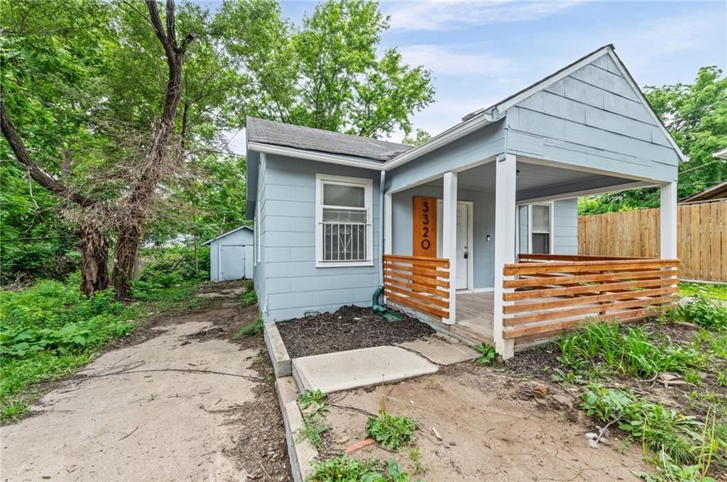 3320 Spruce Avenue — photo 3