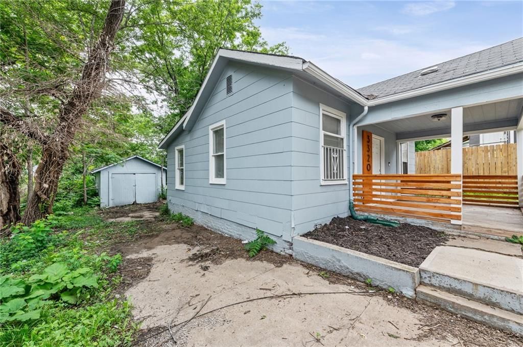 3320 Spruce Avenue — photo 4