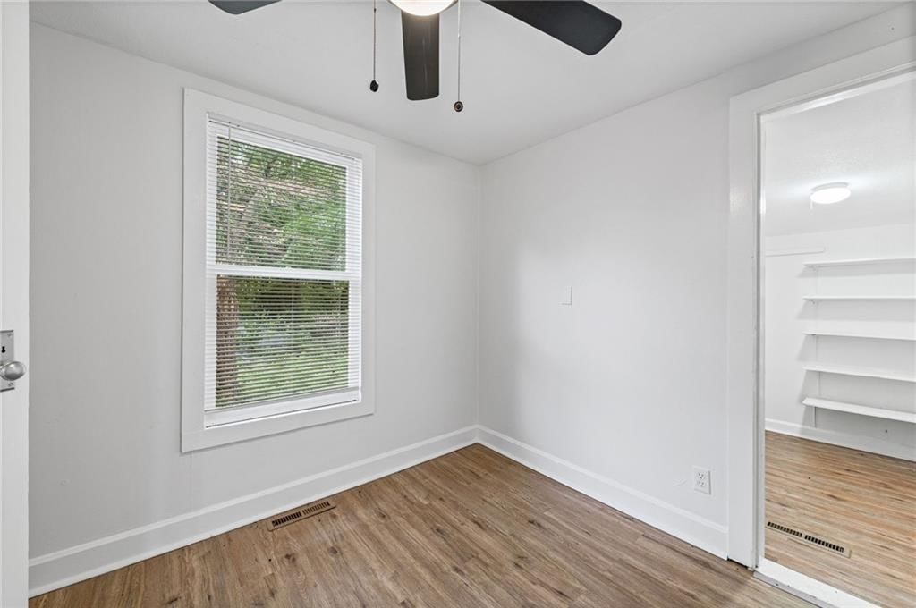 3320 Spruce Avenue — photo 25