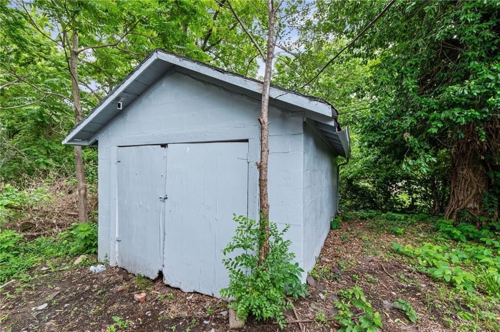 3320 Spruce Avenue — photo 29