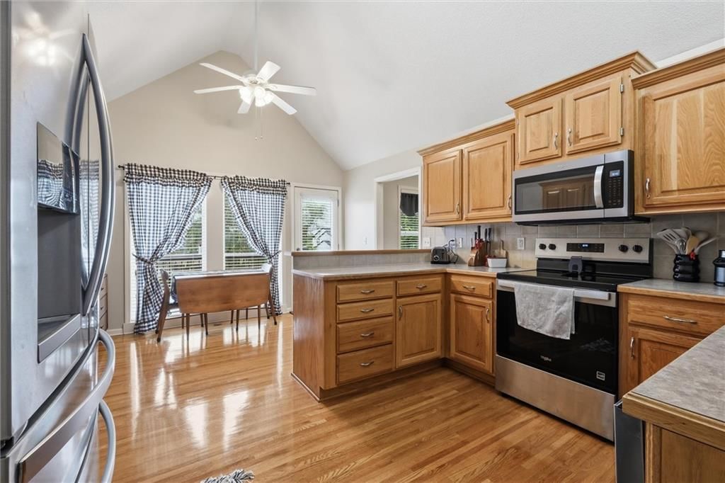 2353 SW Switchback Court — photo 8