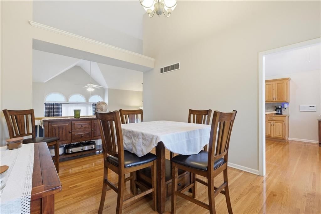 2353 SW Switchback Court — photo 9