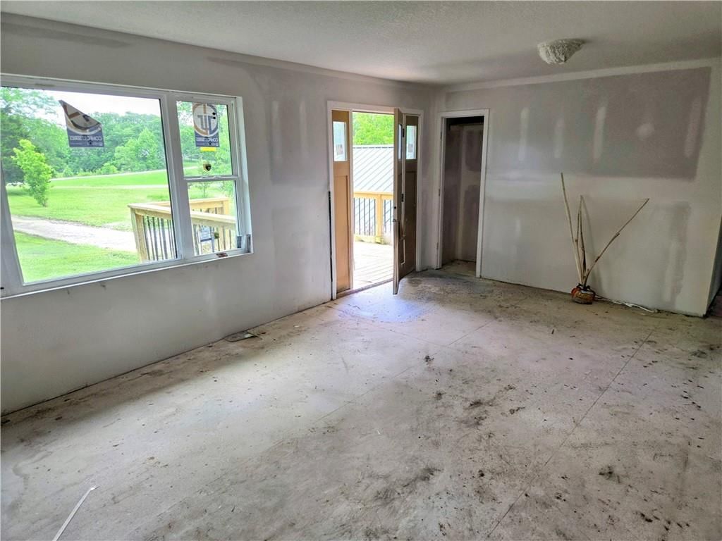 370 NW 131 Highway — photo 2