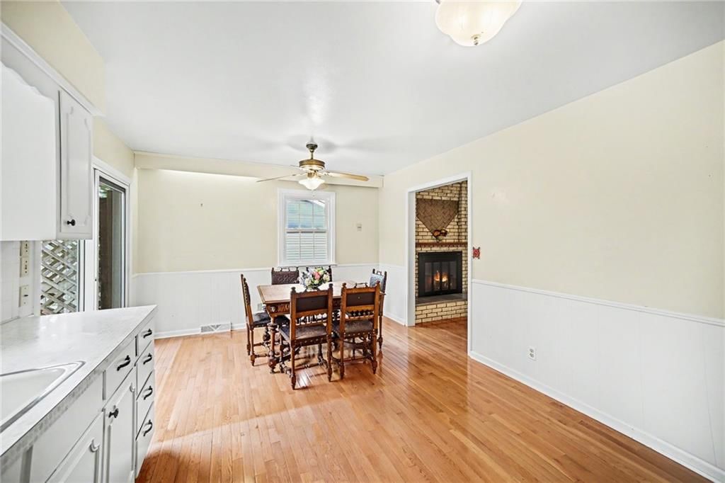 4414 Douglas Street — photo 9