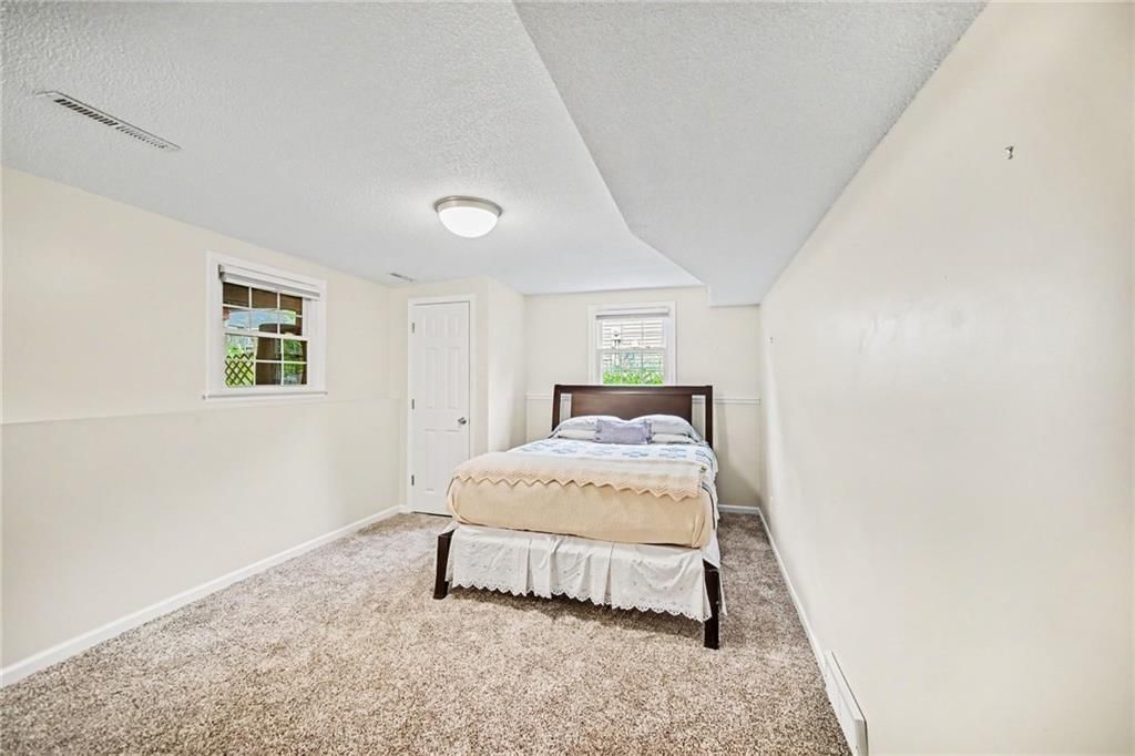 4414 Douglas Street — photo 16