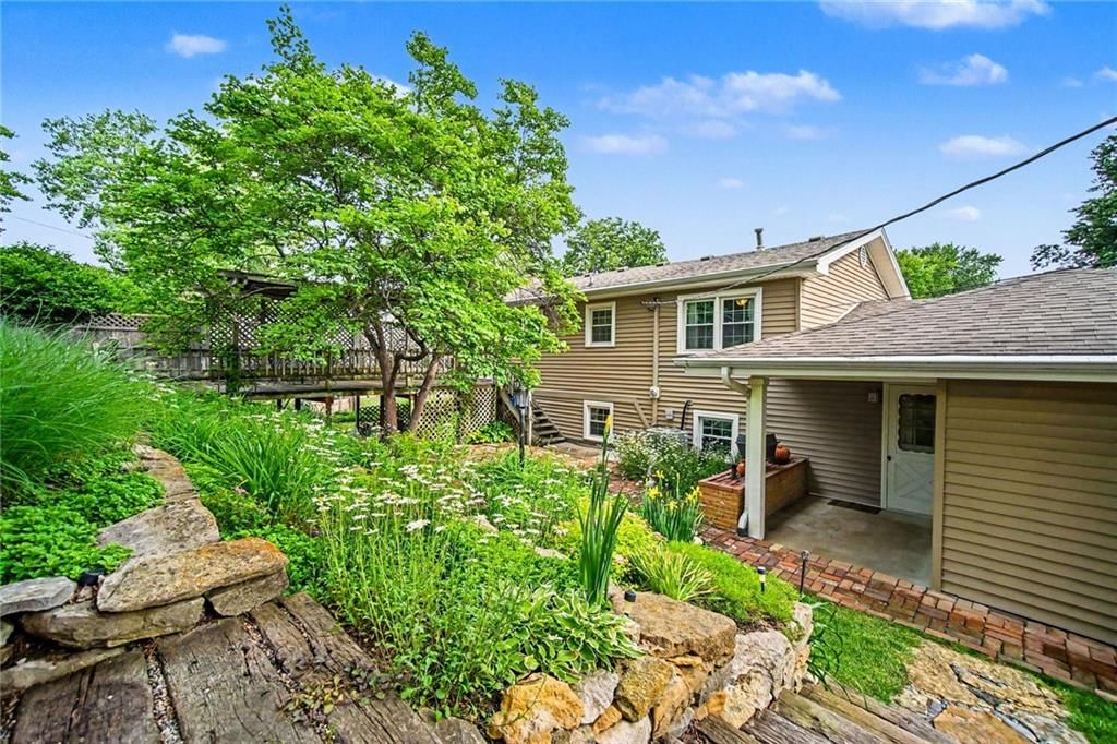 4414 Douglas Street — photo 31