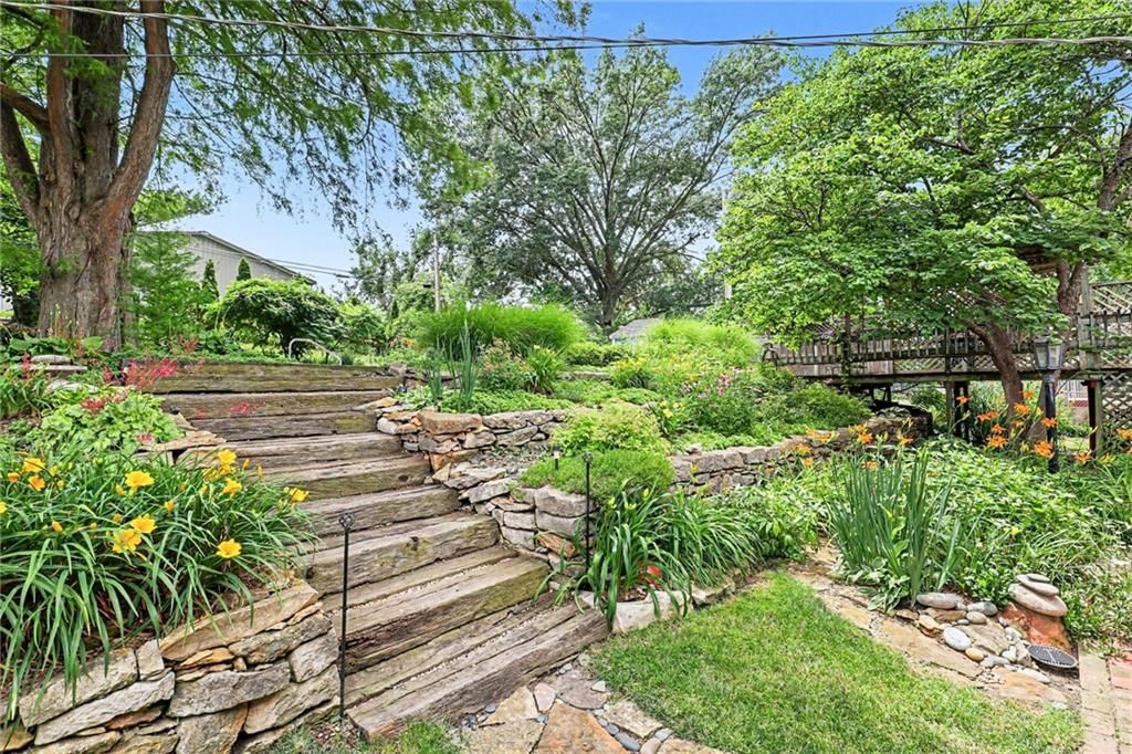 4414 Douglas Street — photo 49