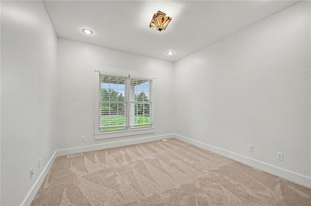 4704 Lake Ridge Court — photo 20