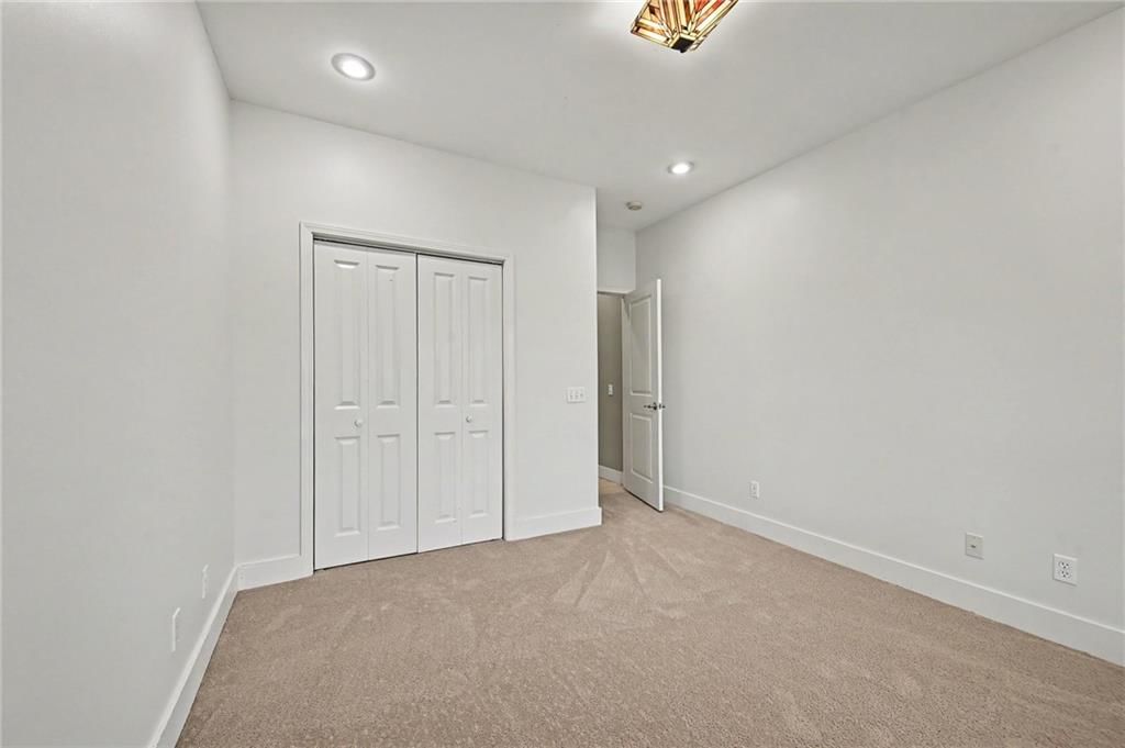 4704 Lake Ridge Court — photo 21