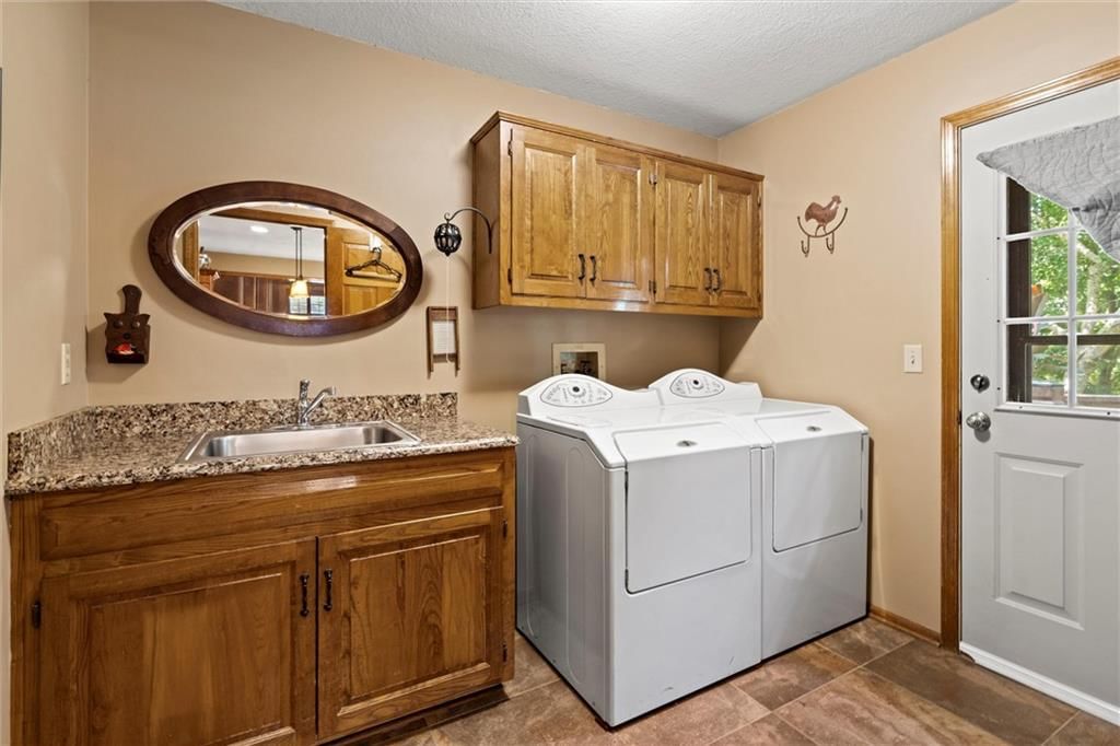 12228 Connell Drive — photo 20