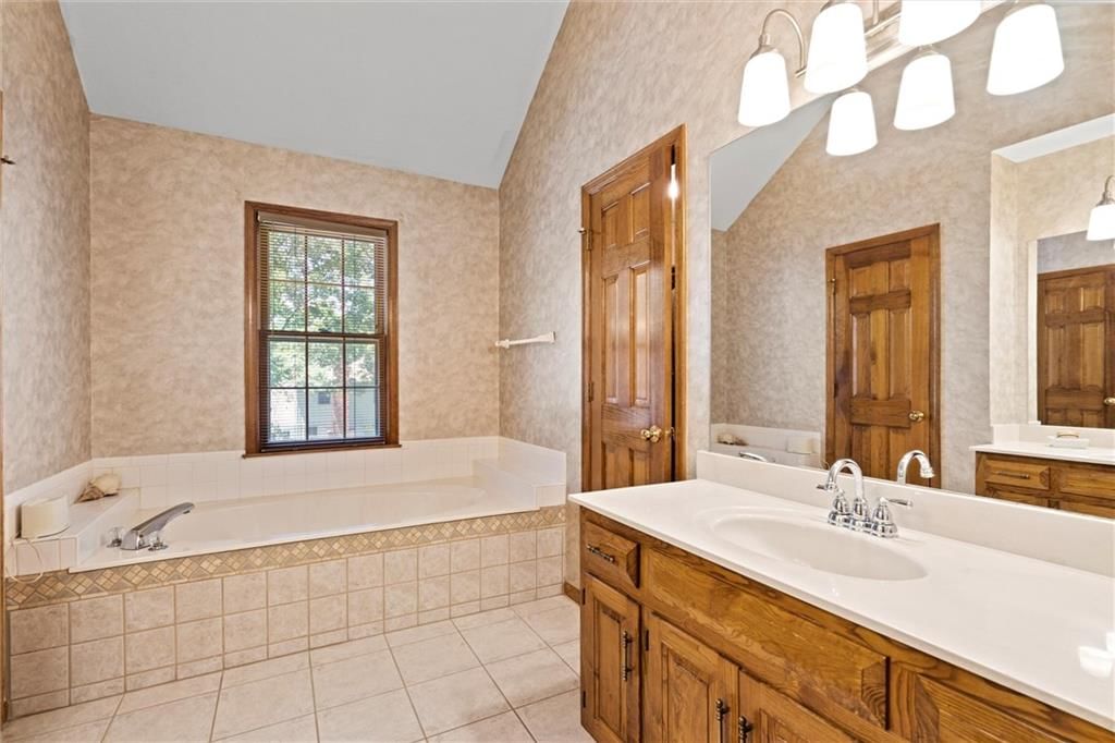 12228 Connell Drive — photo 25