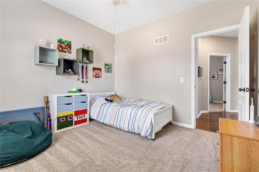 9704 N Donnelly Avenue — photo 23