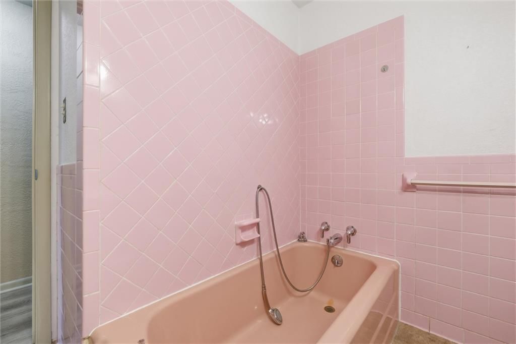 7101 Fulton Road — photo 19