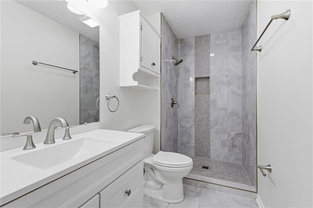1512 NE Westwind Drive — photo 5