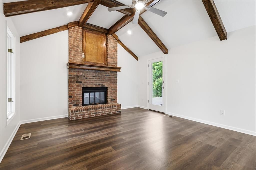 1512 NE Westwind Drive — photo 7