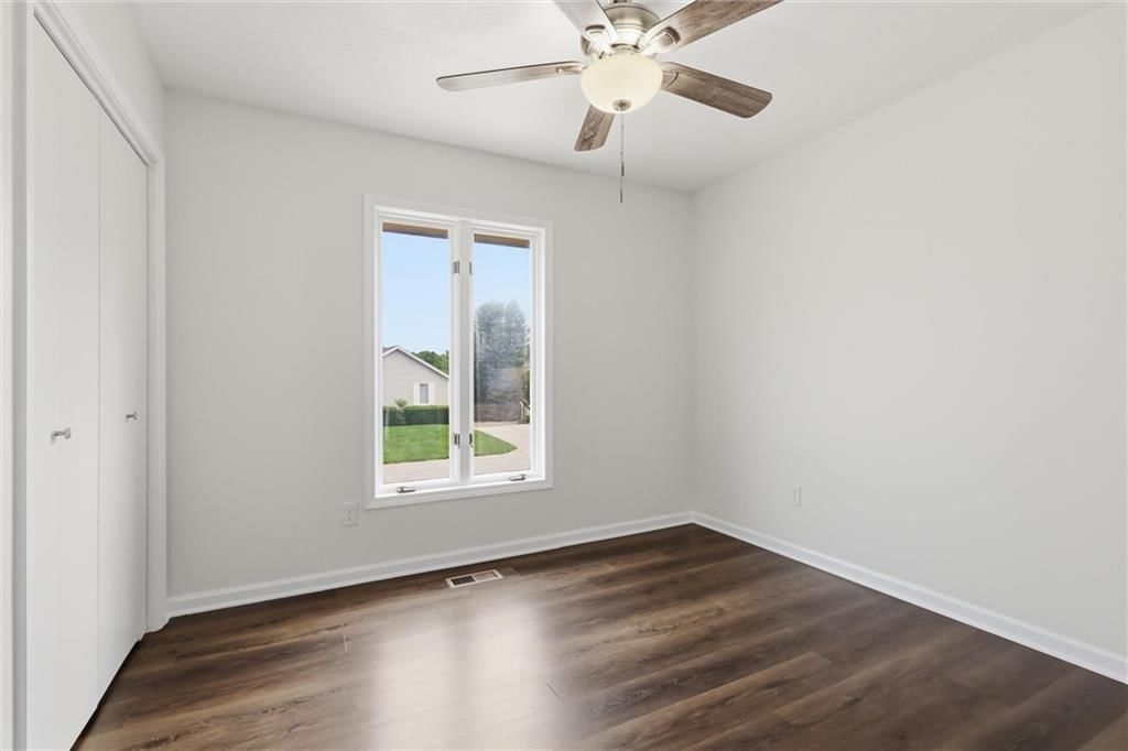 1512 NE Westwind Drive — photo 17