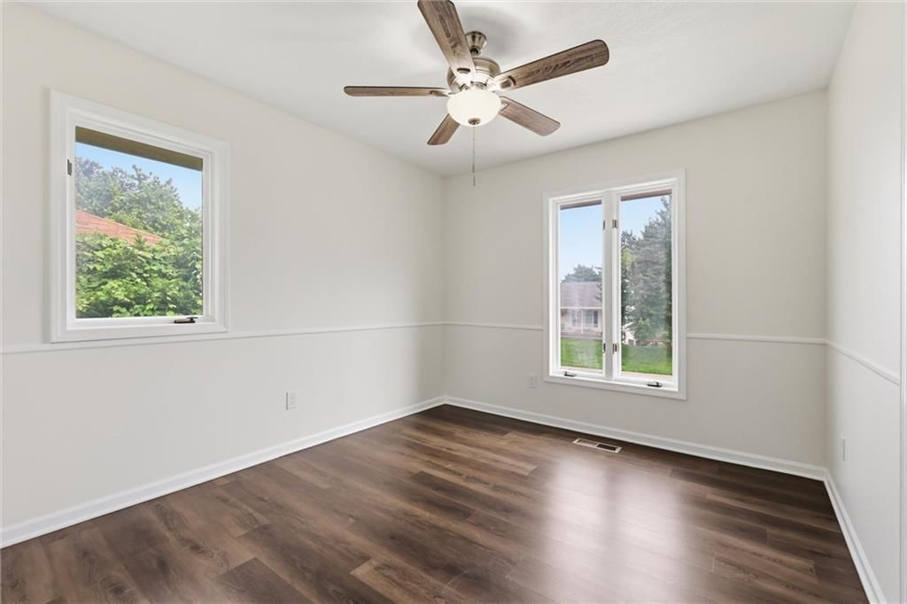 1512 NE Westwind Drive — photo 18