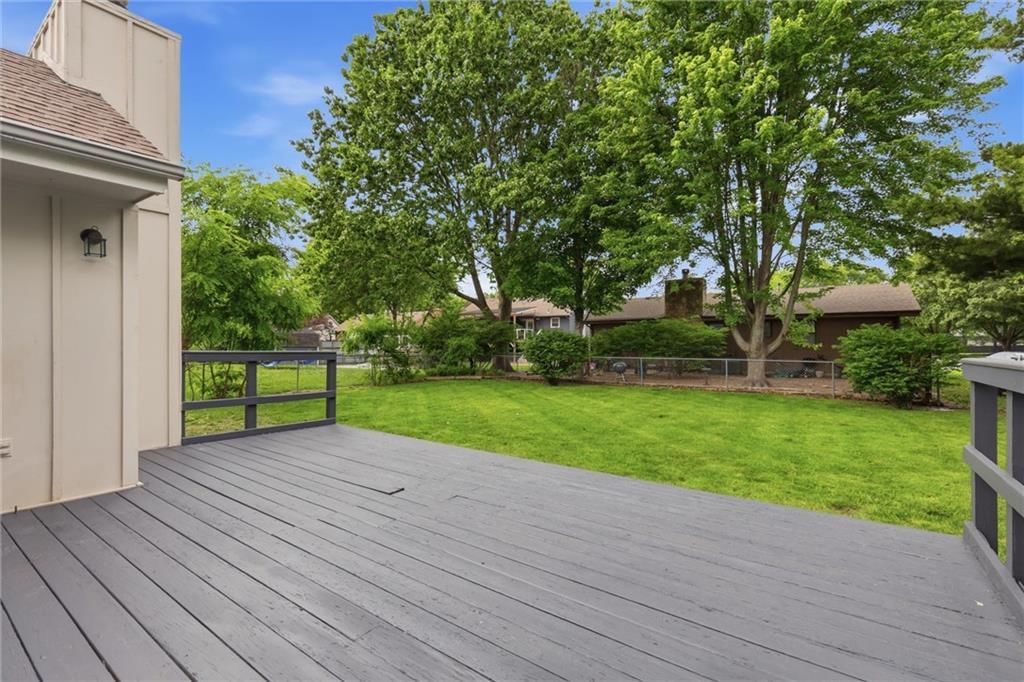 1512 NE Westwind Drive — photo 24