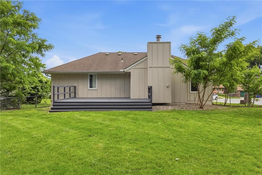 1512 NE Westwind Drive — photo 25