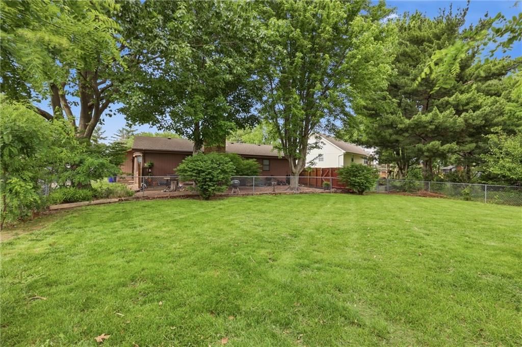 1512 NE Westwind Drive — photo 28