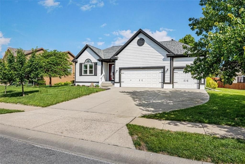 150 Cherry Hills Circle — photo 2
