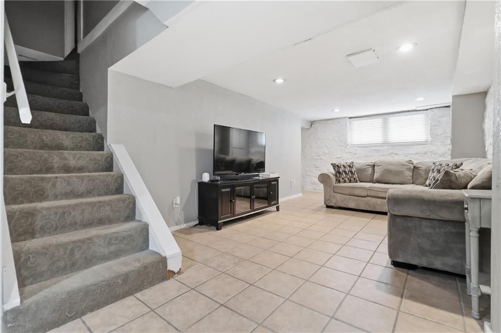 7416 Springfield Street — photo 34