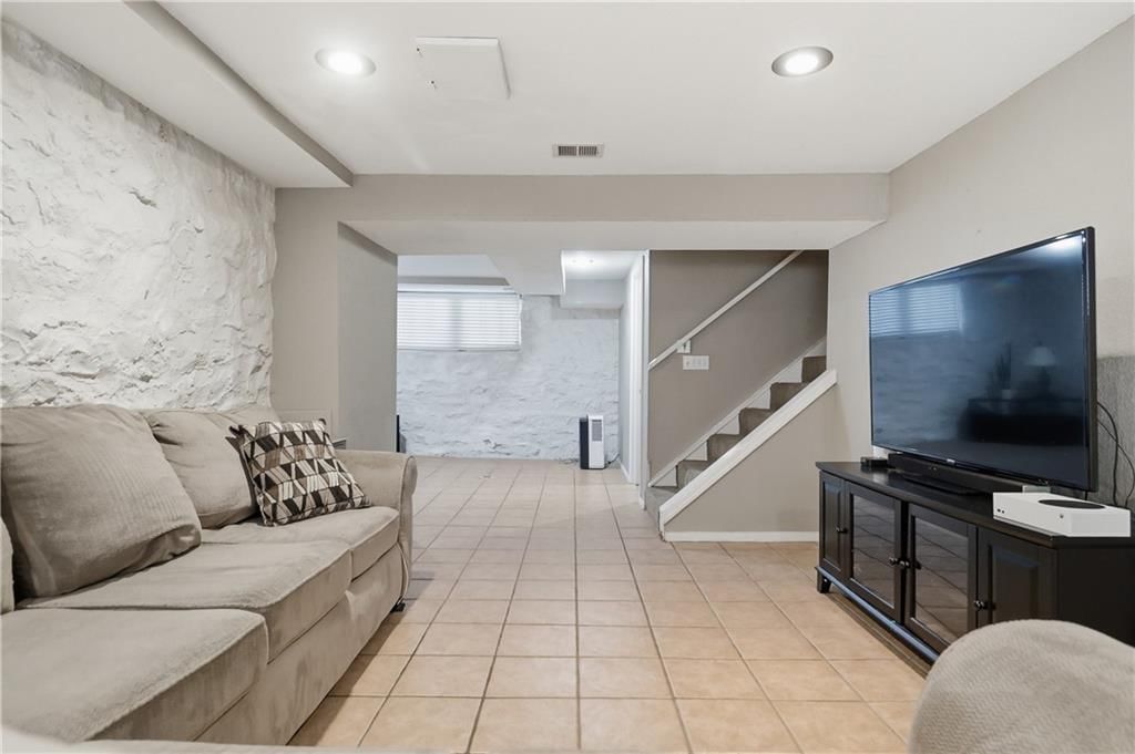 7416 Springfield Street — photo 36
