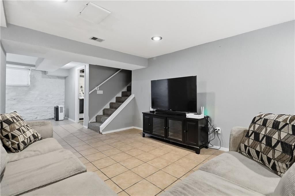 7416 Springfield Street — photo 37