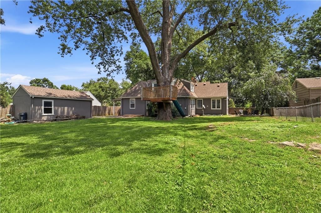 7416 Springfield Street — photo 41
