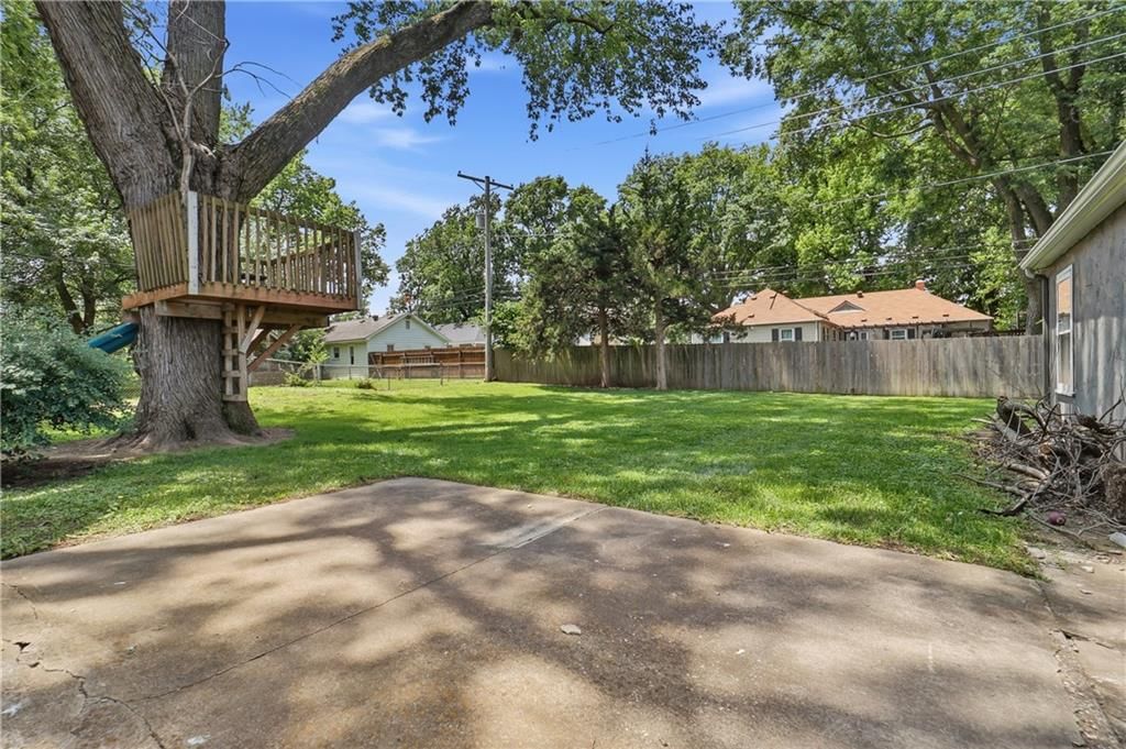 7416 Springfield Street — photo 45