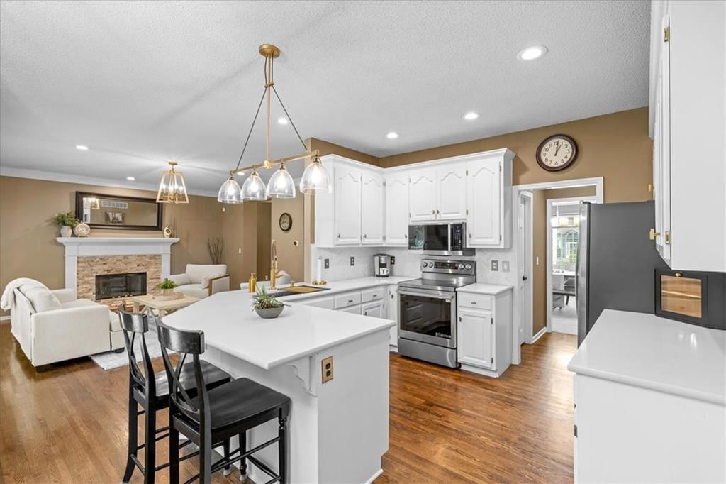 13802 Pembroke Lane — photo 9