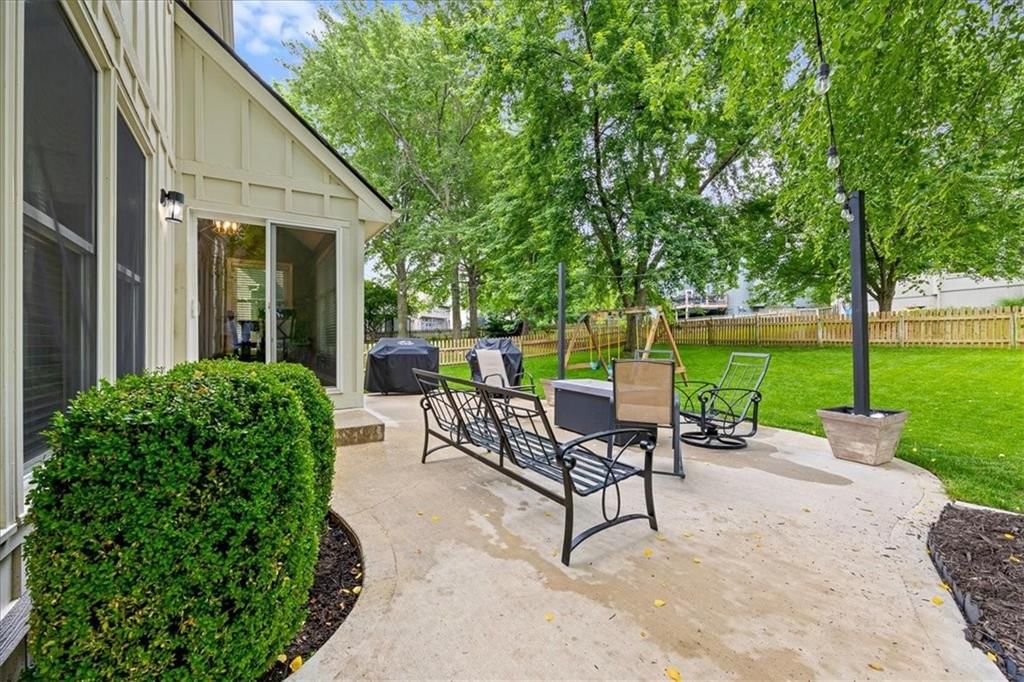 13802 Pembroke Lane — photo 27