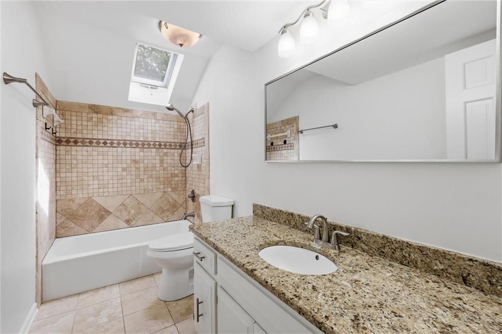 9606 N Charlotte Street — photo 5