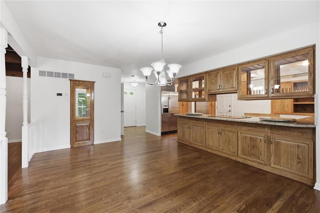 9606 N Charlotte Street — photo 8