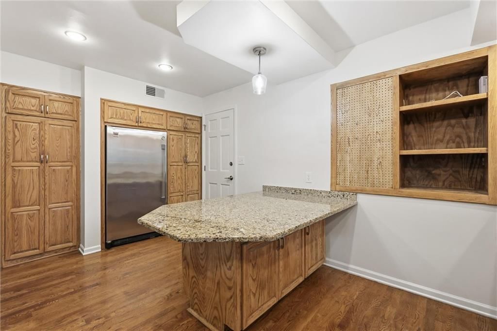 9606 N Charlotte Street — photo 10