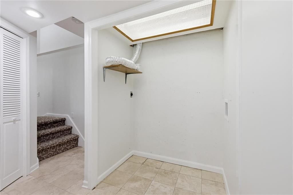 9606 N Charlotte Street — photo 24